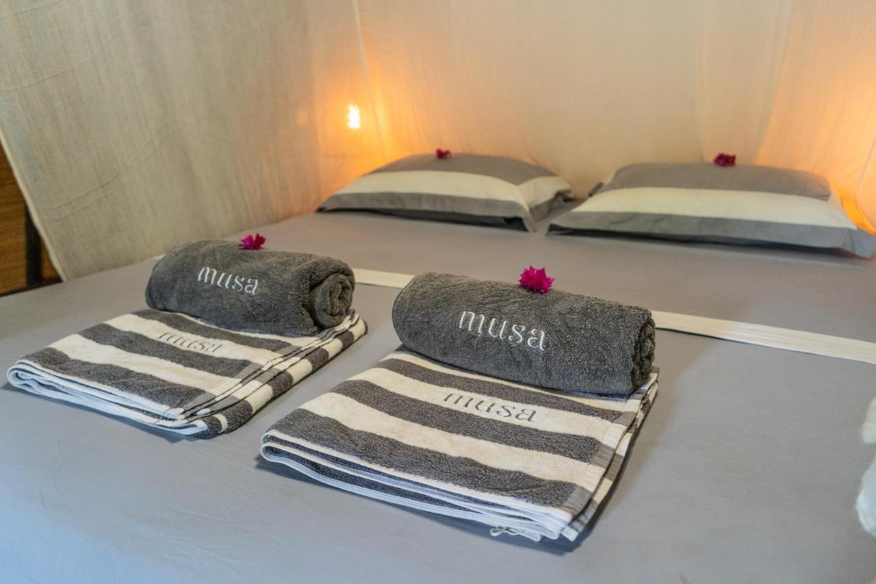 Musa Villas And Bungalows Gili Air Exteriör bild