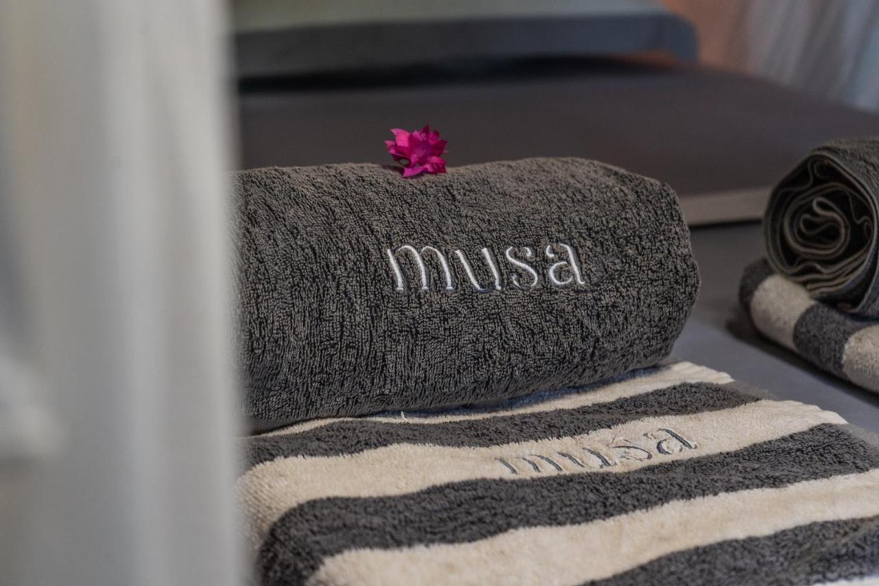 Musa Villas And Bungalows Gili Air Exteriör bild