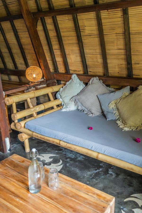 Musa Villas And Bungalows Gili Air Exteriör bild