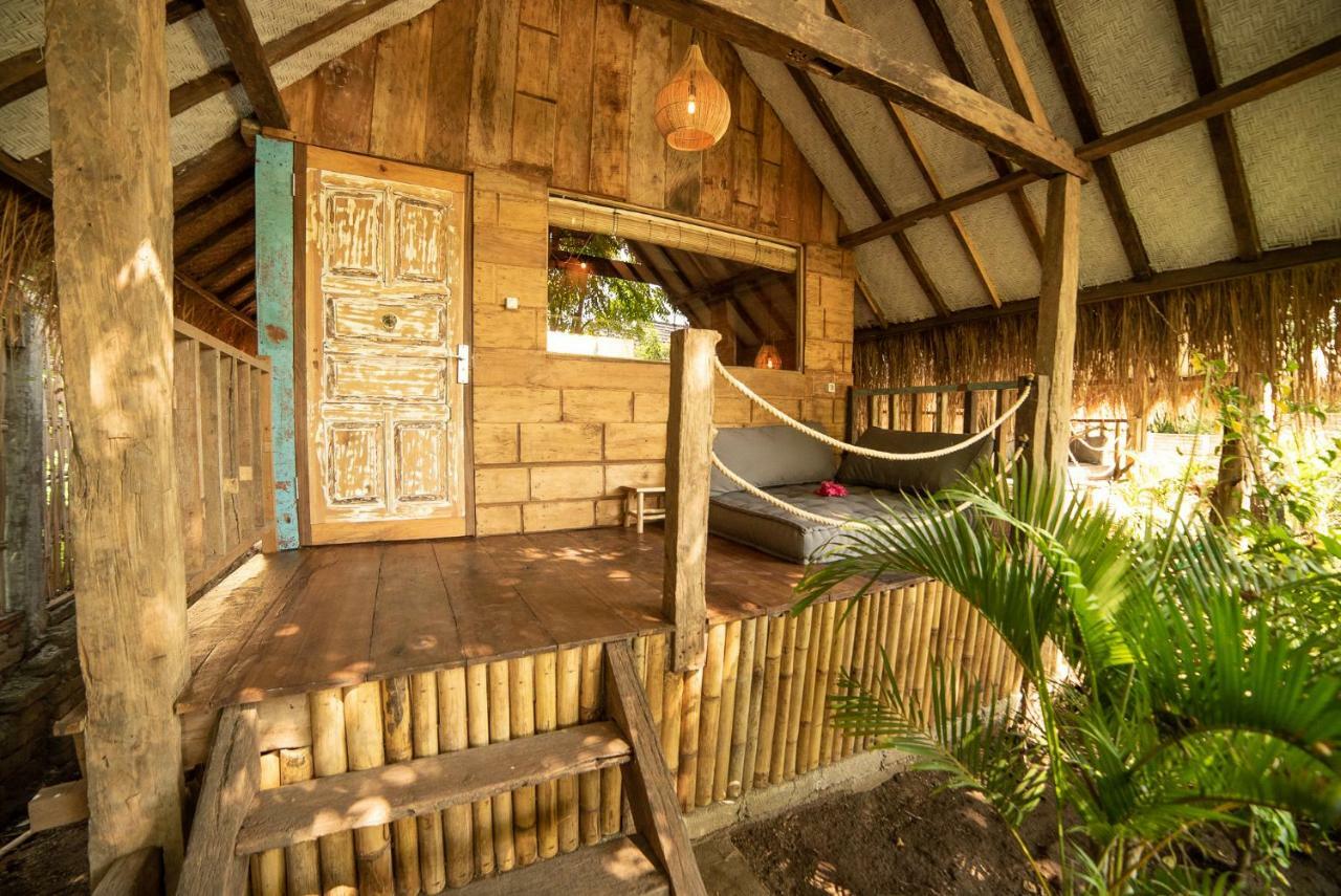 Musa Villas And Bungalows Gili Air Exteriör bild